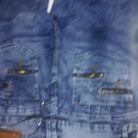 Short - Picture 1 of 2